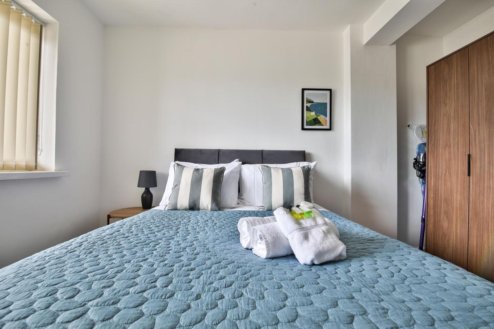 Amber Vista 2 Bedroom Apartments- Supermarket, Coffee Shop, Restaurants & Parking Below كارديف المظهر الخارجي الصورة